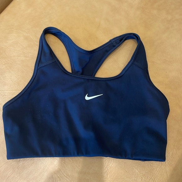 Nike Black Sports Bra - size Medium - Picture 1 of 2